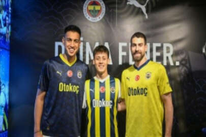 Fenerbahçe Futbol Takımı'nın 2023-2024 sezonda giyeceği formalar tanıtıldı