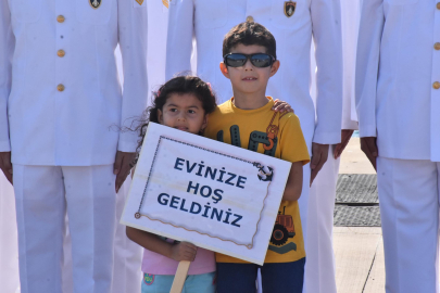 TCG Kınalıada Korveti, 4,5 aylık görev süresini tamamlayarak İzmir Foça Üs Komutanlığı'nda karşılandı / Ek Fotoğraflar