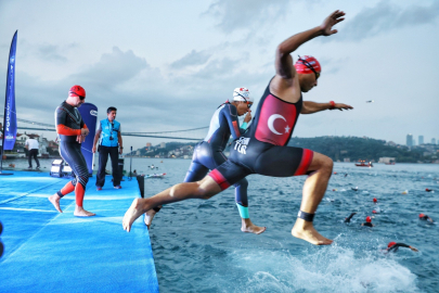 Dünyada iki kıta arasında gerçekleşen tek triatlon yarışması Oral-B Challenge İstanbul, Beykoz’da yapıldı