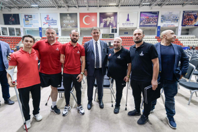 İzmir Büyükşehir'den amatör spor kulüplerine destek