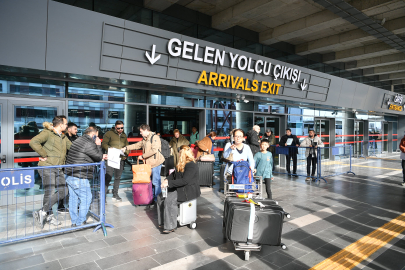 Polonyalı 189 turist, charter uçuşu ile Erciyes'e geldi