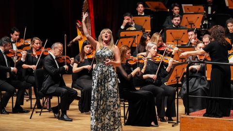 Ünlü soprano Sinead Campbell Wallace, İstanbul'da konser verdi