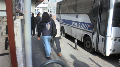 İstanbul - İstanbul'da yasa dışı bahis operasyonu; Erkan Kork'un da aralarında bulunduğu 29 şüpheli adliyeye sevk edildi / Ek görüntü