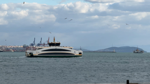 İstanbul- İstanbul Boğazı'nda gemi trafiği tekrar açıldı / Geniş haber